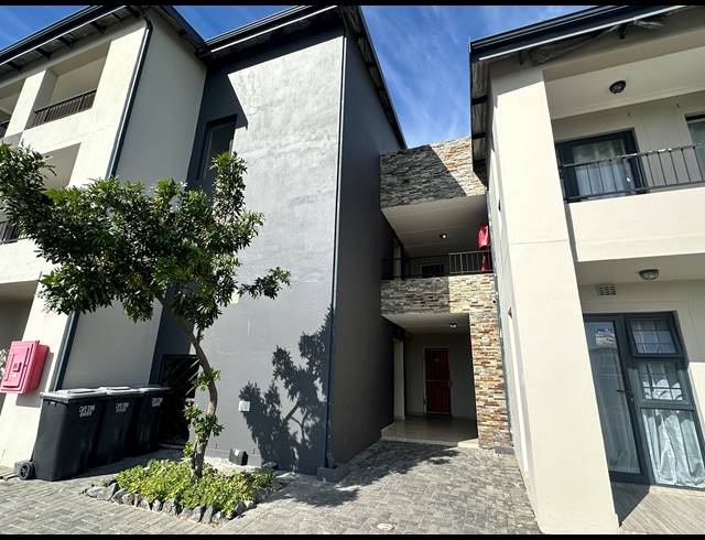 2 BEDROOM APARTMENT FOR SALE IN PARKLANDS NORTH